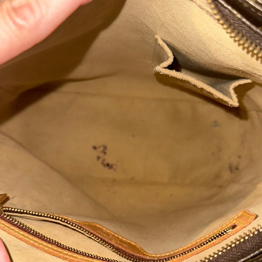 AUTHENTIC Vintage Louis Vuitton GM Looping Shoulder Bag - Picture 16 of 16